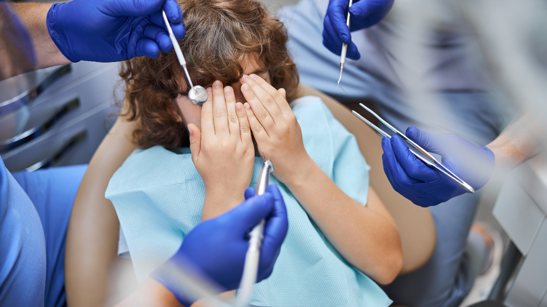 Miedo al dentista: ¿Qué soluciones hay y cómo la sedación consciente puede ayudar?