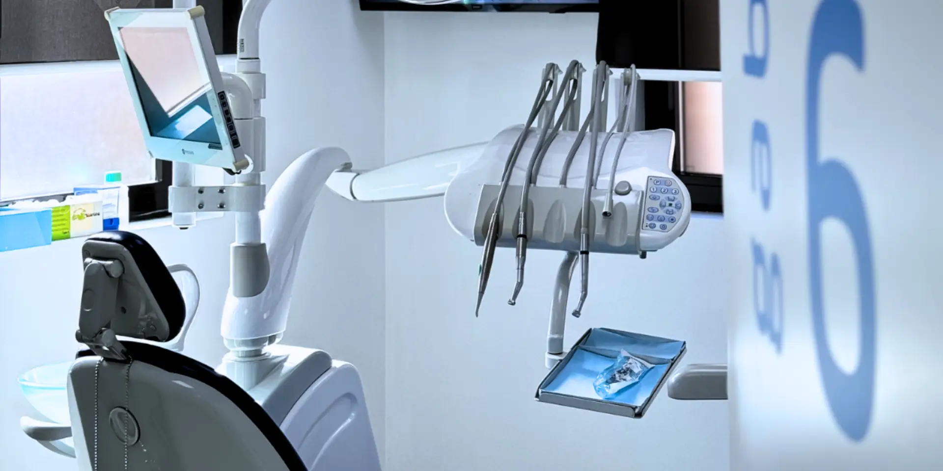 Quitarse las 4 muelas del juicio a la vez en Madrid: ¿es mejor hacerlo en un solo día?